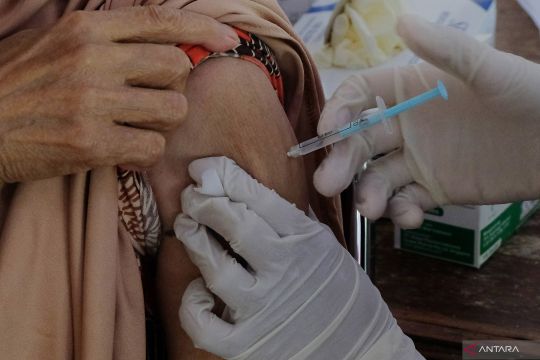 48,9 juta penduduk Indonesia telah jalani vaksinasi COVID-19 booster