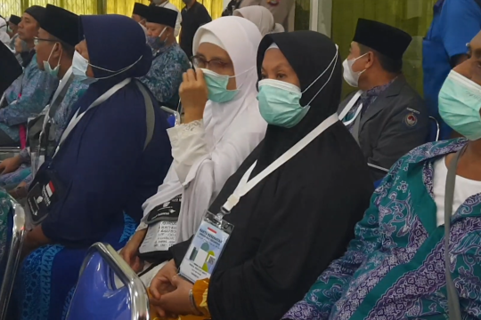 Kloter I Embarkasi Lombok berangkat, 8 orang calon haji riskan sakit