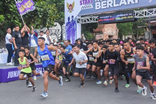 Lebih dari seribu peserta ikuti lomba "Kota Kediri Berlari"