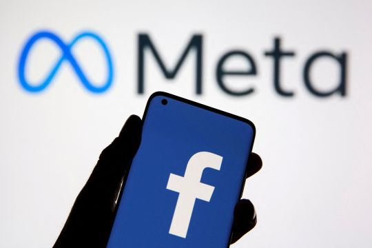 Kreator konten Facebook kini bisa memperoleh pendapatan lewat Story