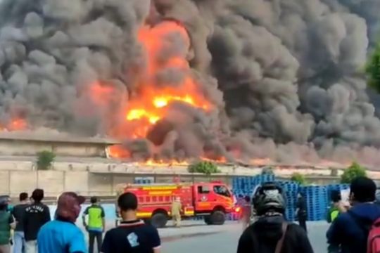 Polisi: Tak ada korban jiwa dalam kebakaran pabrik di Gunungputri
