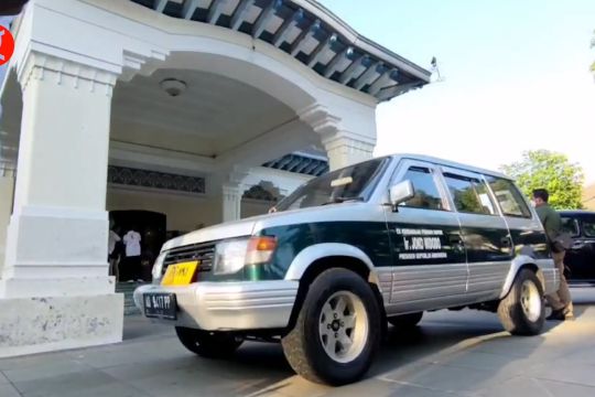 Mobil bekas Jokowi dilelang Rp300 juta di Loji Gandrung