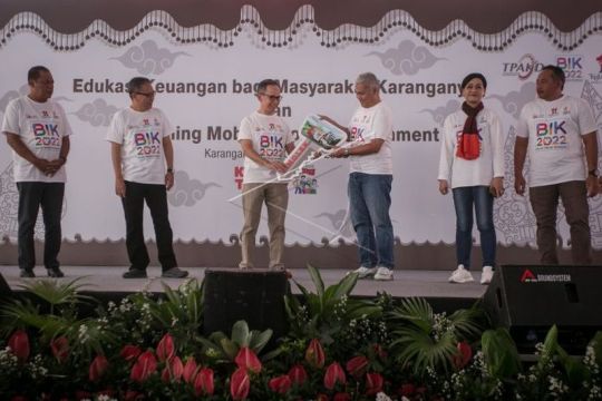 OJK luncurkan sistem informasi mobil literasi dan edukasi keuangan Page 1 Small