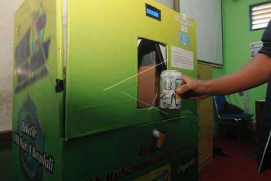 Inovasi alat pemilah sampah berkonsep ATM Page 3 Small