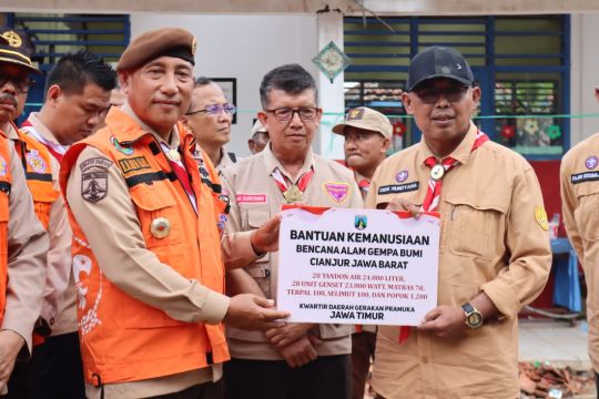 Kwarda Pramuka Jatim salurkan bantuan untuk korban gempa Cianjur
