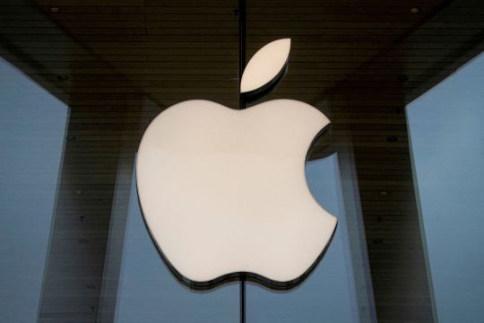 Apple diwartakan mulai menjajaki kerja sama produksi chip