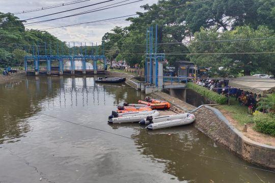 Polisi siagakan perahu evakuasi kondisi darurat haul guru sekumpul