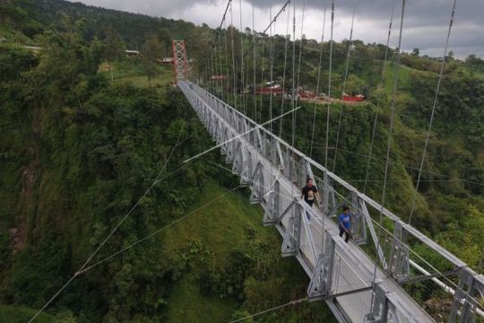 Jembatan Gantung Girpasang Page 1 Small