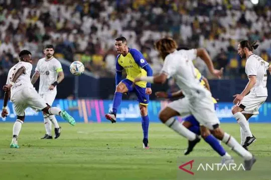 Ronaldo Jr berpeluang main bareng sang ayah di tim utama Al-Nassr