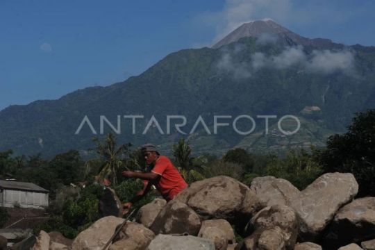 Aktivitas Gunung Merapi Page 2 Small