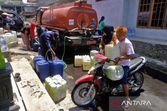 Bantuan air bersih untuk warga lereng Gunung Sumbing Page 2 Small