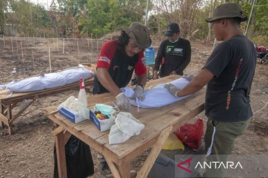 Relokasi makam terdampak proyek pembangunan Jalan Tol Solo - Yogyakarta Page 1 Small