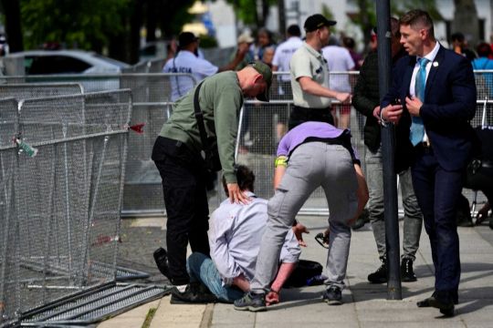 PM Slovakia Robert Fico kritis akibat luka tembak