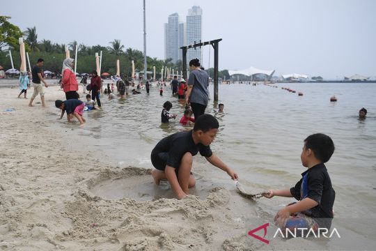 Survei: Berlibur ke luar kota lebih diminati ketimbang "staycation"