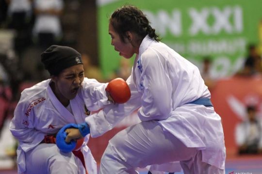 Karateka putri Lubis Leica sumbang satu emas untuk Indonesia