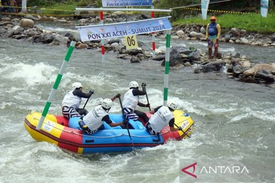 Arung jeram - Jateng bawa pulang emas dan perak dari nomor slalom R4