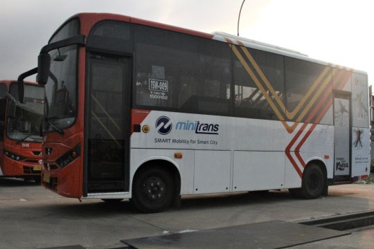 Pemprov DKI diminta tambah transportasi pengumpan di kawasan permukiman