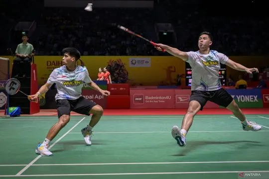 Sabar/Reza taklukkan unggulan ketiga Liang/Wang di All England 2025