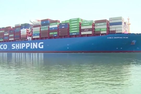 47 kapal alihkan rute ke Terusan Suez sejak Februari 2025