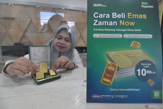 Emas laris, analis ingatkan idealnya 30 persen portofolio investasi