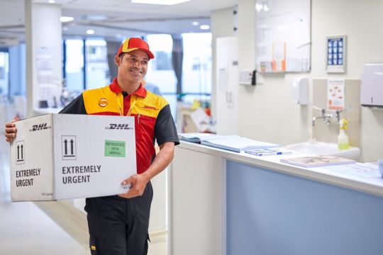DHL investasi 2 miliar euro tingkatkan layanan logistik kesehatan