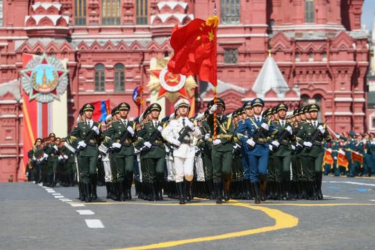 PLA China turut berpartisipasi dalam rarade hari kemenangan di Rusia