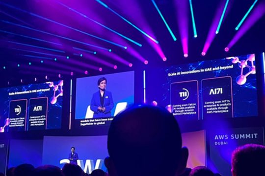 Technology Innovation Institute dan AI71 Bekerja Sama Dengan Amazon Web Services Untuk Meningkatkan Inovasi AI di UEA dan sekitarnya