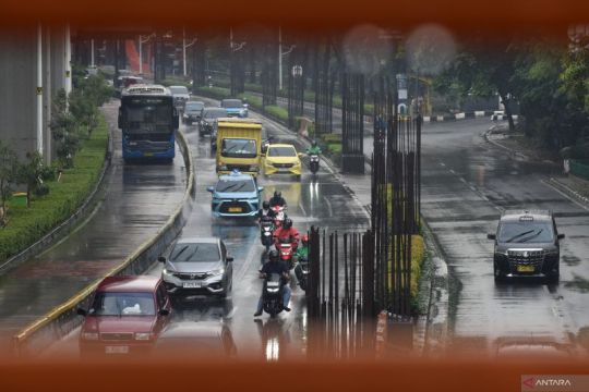 PT Adhi Karya dukung Pemprov DKI rapikan tiang monorel