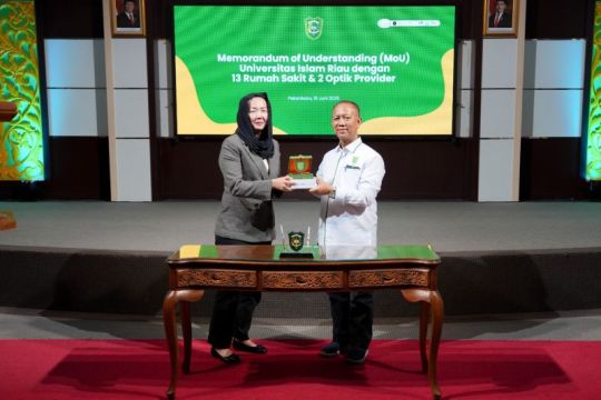 Optik Tunggal & Sinergi UIR tingkatkan akses pemeriksaan mata bagi civitas academica