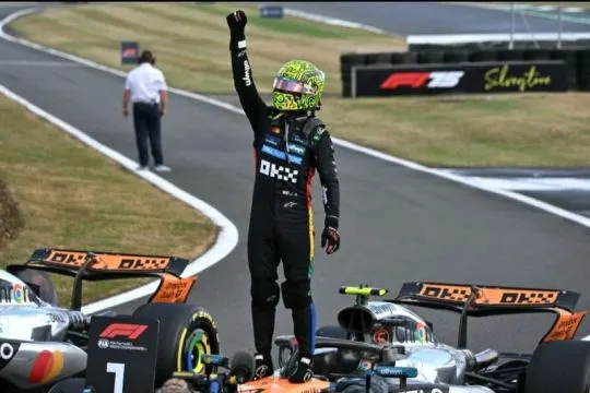 Lando Norris juara GP Inggris, McLaren dominasi Silverstone