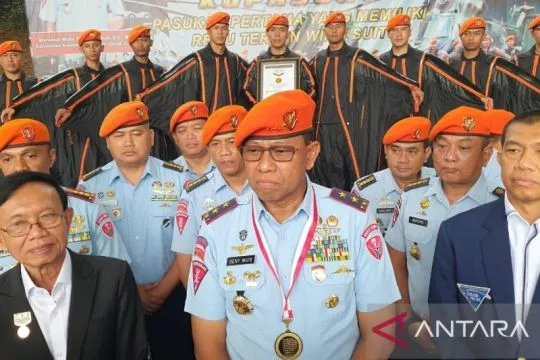 Kopasgat perbanyak pasukan khusus wingsuit hingga dua kali lipat