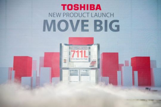Toshiba catat MURI kulkas empat pintu kapasitas terbesar di Indonesia
