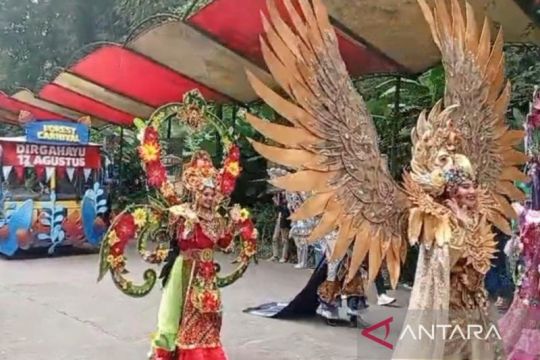 Taman Safari Bogor gelar The Forest Carnival sambut HUT ke-80 RI
