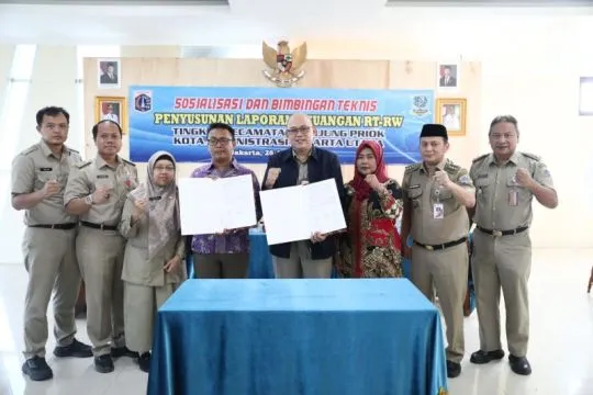 Pemkot Jakut edukasi pengurus RT dan RW susun laporan keuangan digital