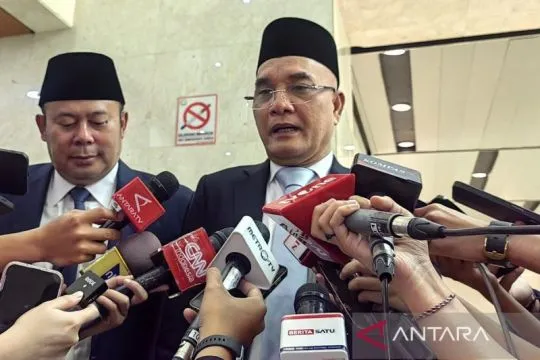 Komisi VIII DPR RI dukung penurunan biaya haji disertai efisiensi