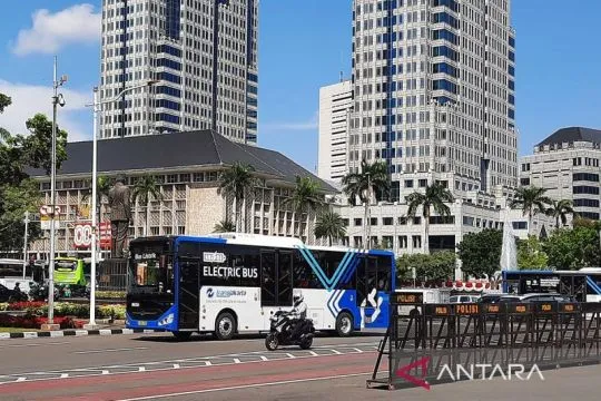 Ada demo di Merdeka Selatan, ini rute Transjakarta yang dialihkan