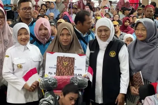 Pemprov Jatim salurkan bansos Rp16,1 M untuk warga Kabupaten Malang