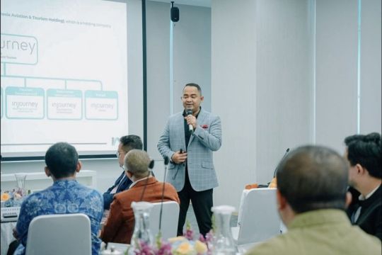 IAS raih Sales Strategy Excellence Award di SLAY 2025