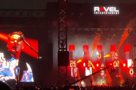 Sukses guncang Jakarta, Muse bawa kilas balik di spektakel memukau