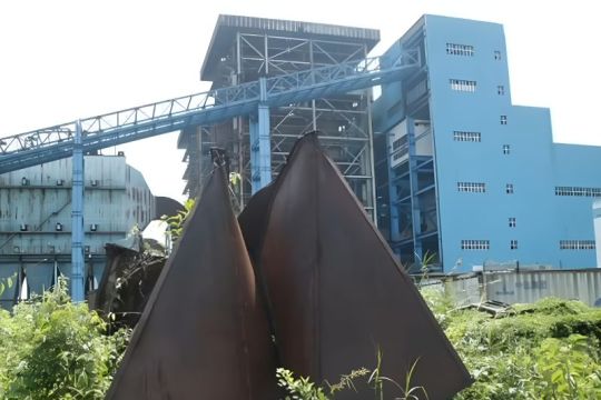 Tersangka kasus PLTU Halim Kalla tak hadiri pemeriksaan karena sakit