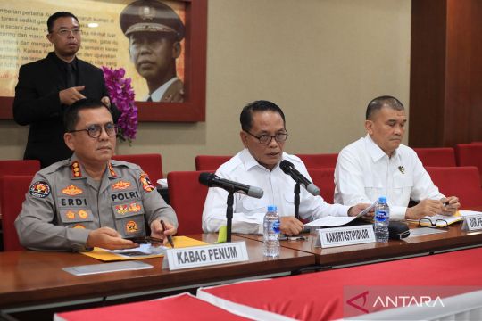 Polri periksa empat tersangka kasus PLTU pekan depan
