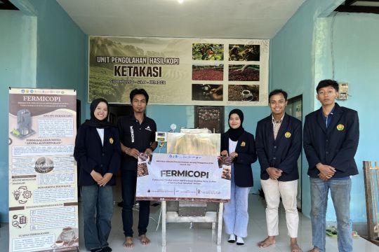 Mahasiswa Unej ciptakan fermentor kopi tingkatkan kualitas wine coffee
