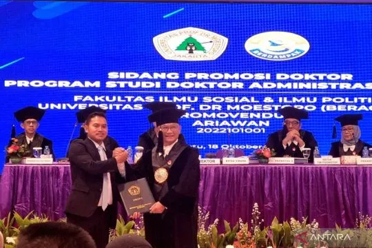 Anggota Dewas ANTARA Ariawan raih gelar doktor administrasi publik