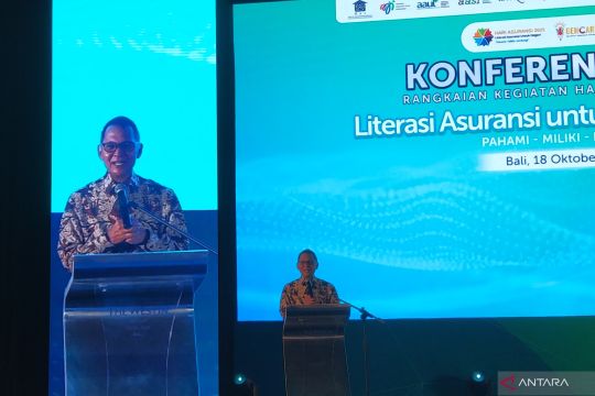 OJK berikan opsi merger perusahaan asuransi jika ekuitas minim