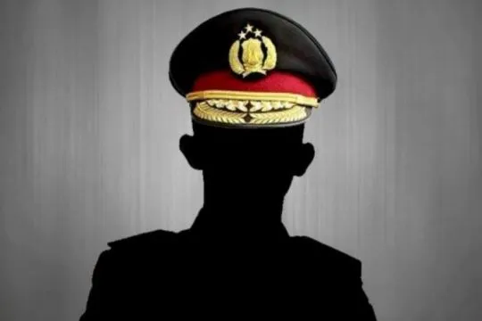 Menjaga nurani di balik seragam