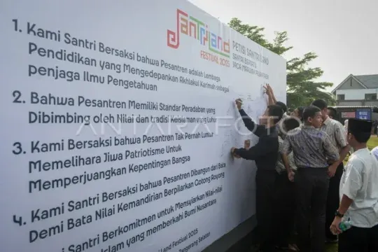 Ribuan santri sepakati petisi bangun negeri dalam Santri Land Festival