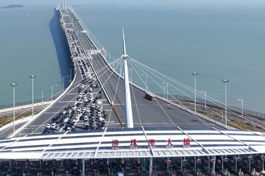 Jembatan Hong Kong-Zhuhai-Makau layani 93 juta perjalanan penumpang