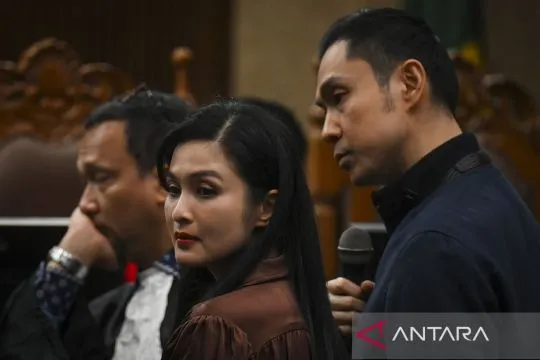Hukum kemarin, Sandra Dewi cabut gugatan hingga tersangka kasus PUPR