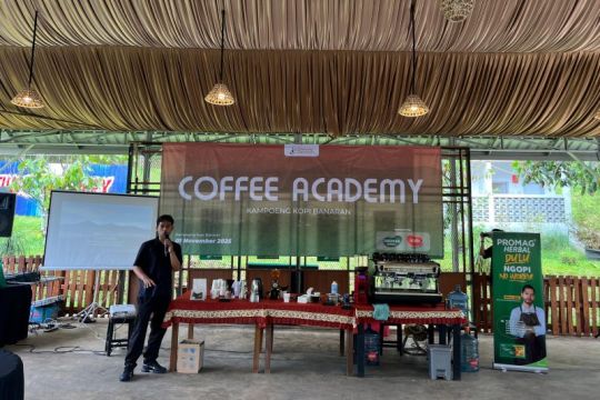 "Coffee Academy" jaring puluhan barista pemula berbagai daerah