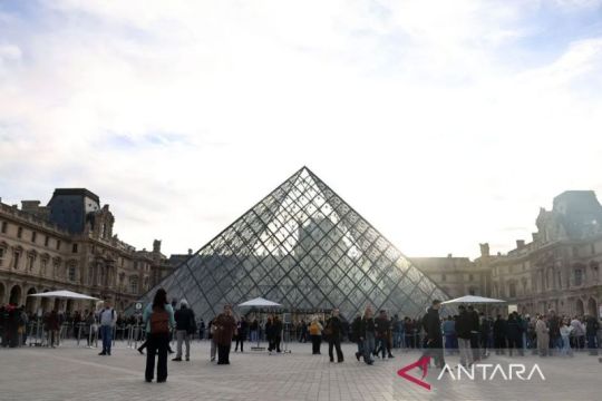 Museum Louvre Paris akan naikkan harga tiket untuk pengunjung non-UE